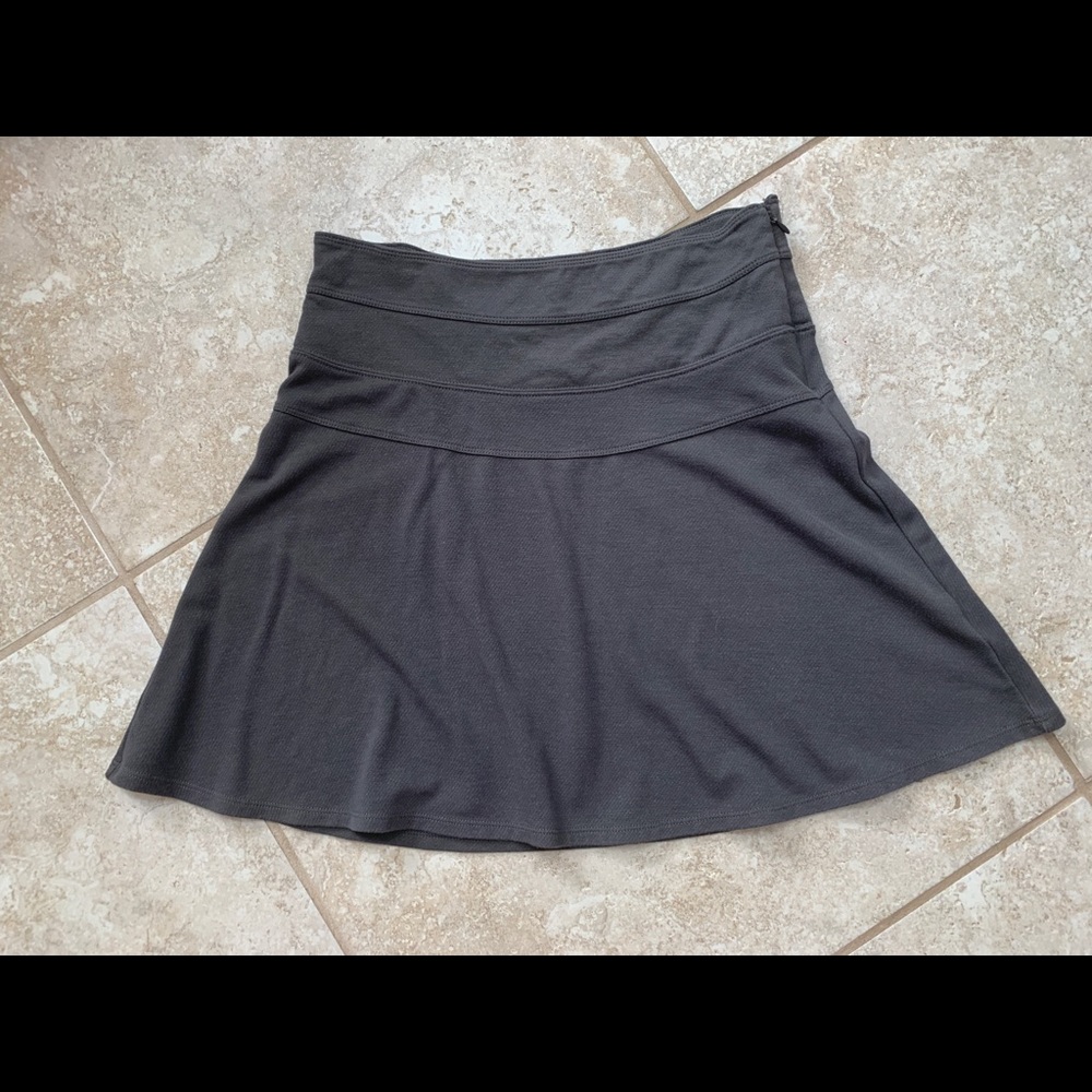Athleta skirt grey size 4